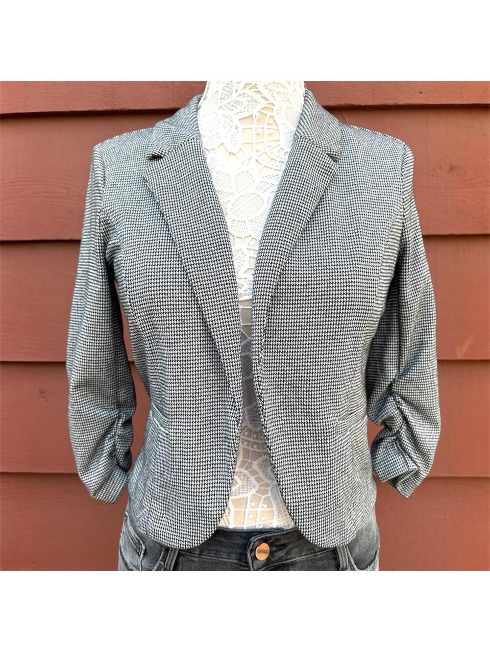 Candie's Micro Houndstooth Office Siren Blazer
